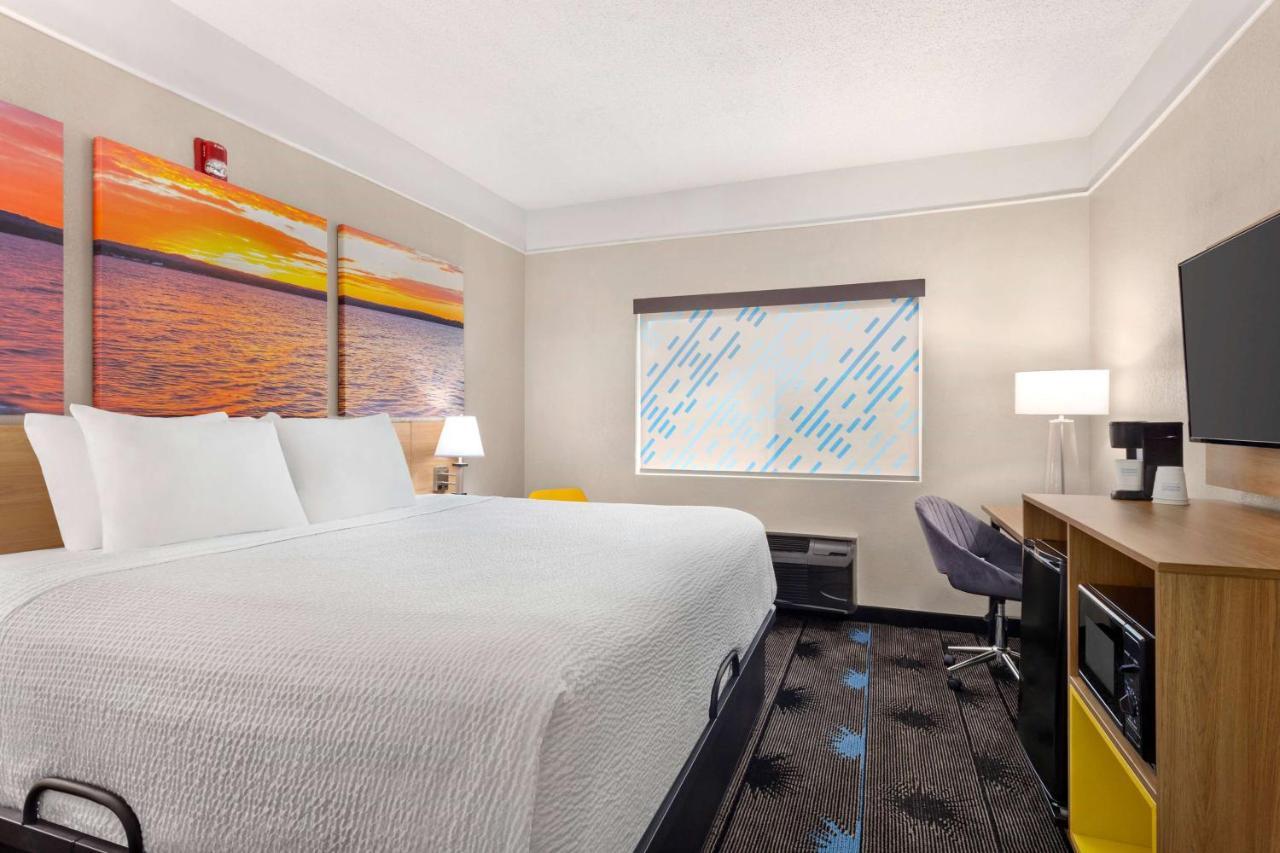 Days Inn By Wyndham Kansas City International Airport Exteriér fotografie