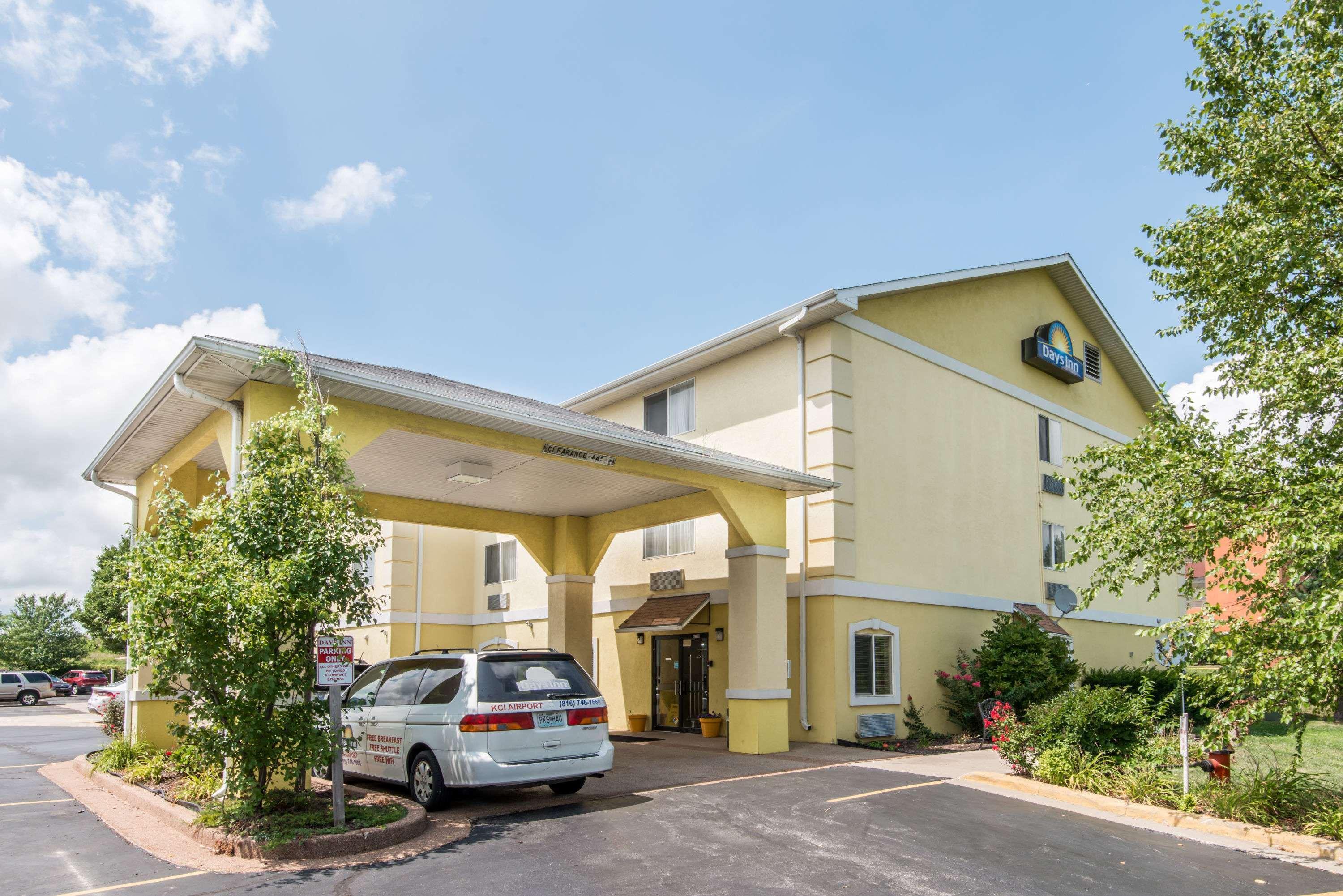 Days Inn By Wyndham Kansas City International Airport Exteriér fotografie